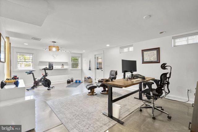 767 MONROE ST, Herndon, VA 20170