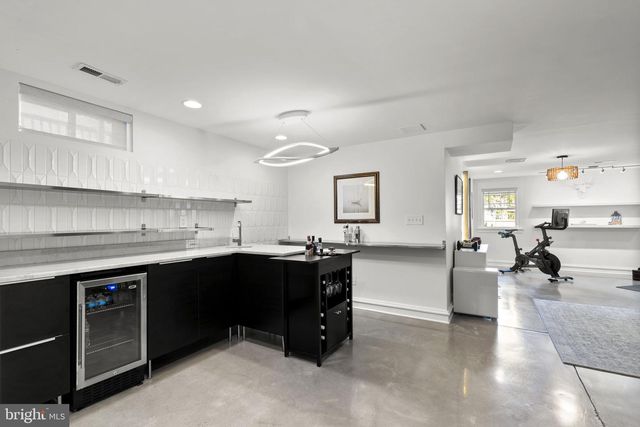 767 MONROE ST, Herndon, VA 20170