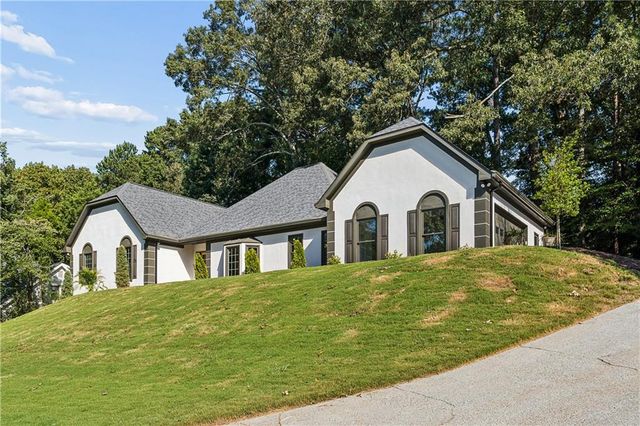 730 Mabry Road, Sandy Springs, GA 30328