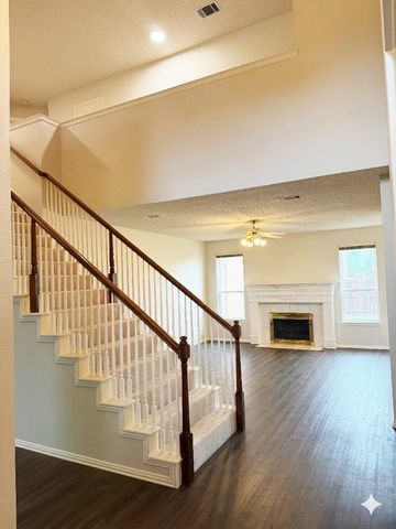 2901 Barksdale Drive, Plano, TX 75025