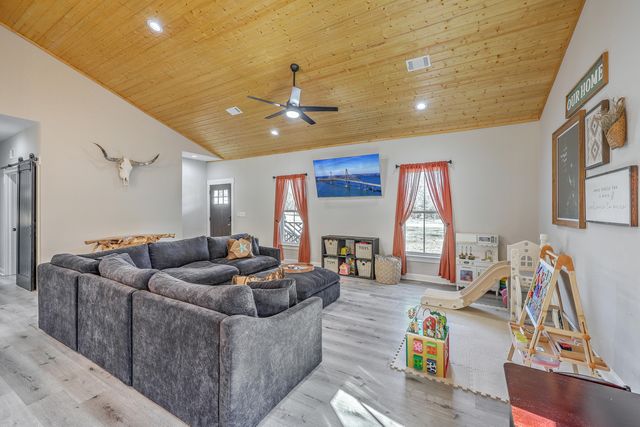 1691 Bennett Circle, Holly Hill, SC 29059