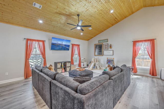 1691 Bennett Circle, Holly Hill, SC 29059