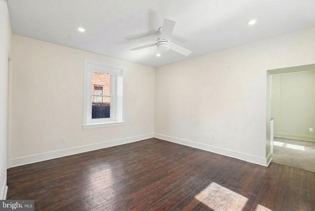 332 W QUEEN LN, Philadelphia, PA 19144