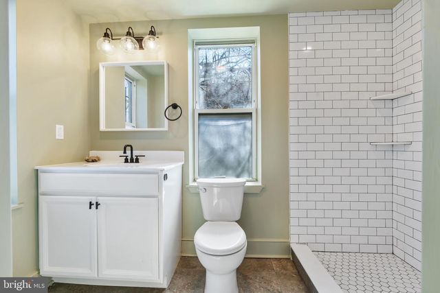 332 W QUEEN LN, Philadelphia, PA 19144