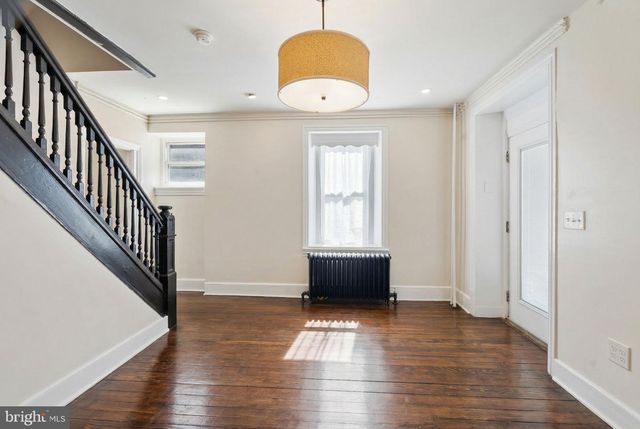 332 W QUEEN LN, Philadelphia, PA 19144