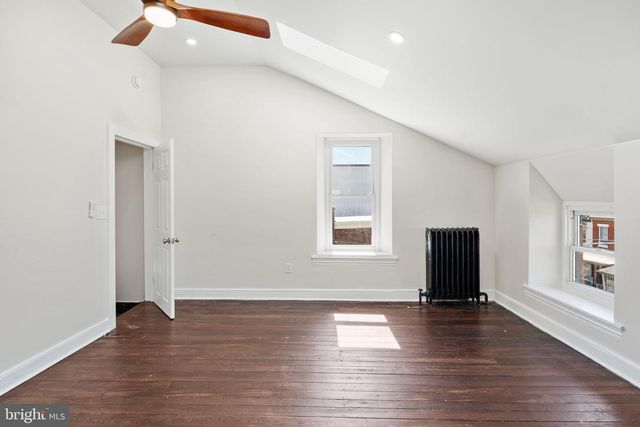 332 W QUEEN LN, Philadelphia, PA 19144