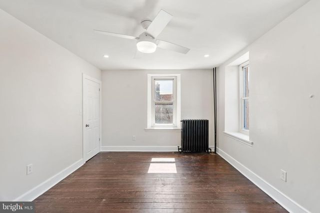 332 W QUEEN LN, Philadelphia, PA 19144