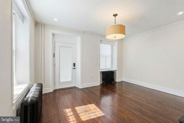 332 W QUEEN LN, Philadelphia, PA 19144