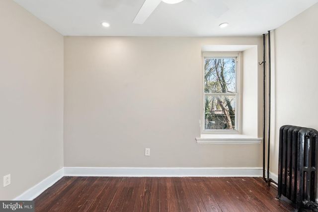 332 W QUEEN LN, Philadelphia, PA 19144