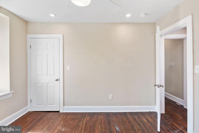 332 W QUEEN LN, Philadelphia, PA 19144