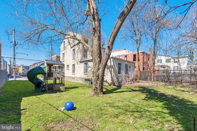 332 W QUEEN LN, Philadelphia, PA 19144