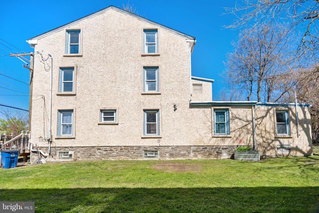 332 W QUEEN LN, Philadelphia, PA 19144