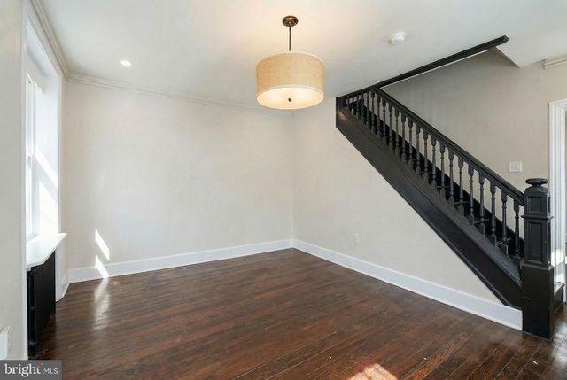 332 W QUEEN LN, Philadelphia, PA 19144