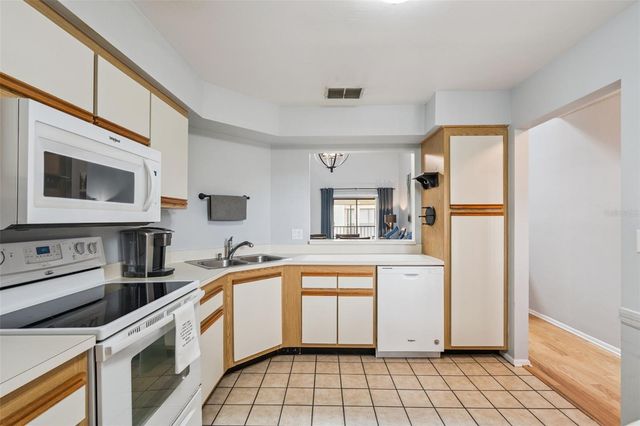 3008 CLUBVIEW DRIVE U3, Orlando, FL 32822