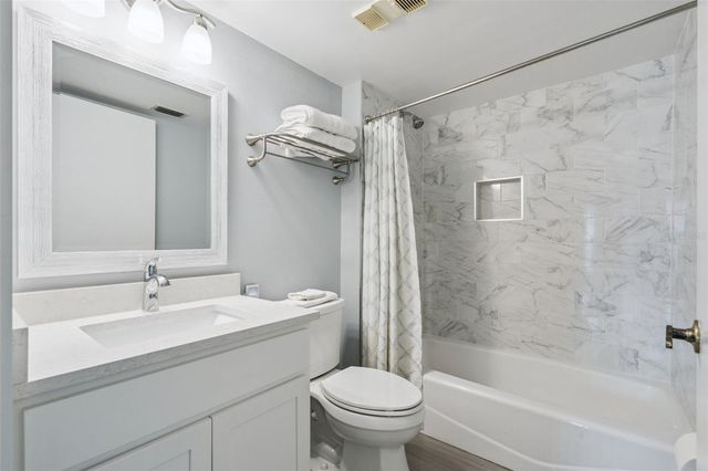 3008 CLUBVIEW DRIVE U3, Orlando, FL 32822