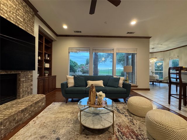 6713 Columbine Way, Plano, TX 75093