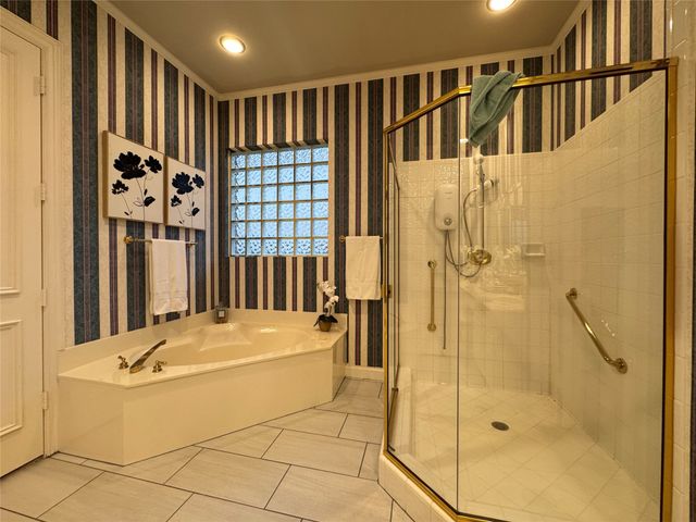 6713 Columbine Way, Plano, TX 75093