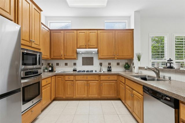 138 Running Water ST, Georgetown, TX 78633