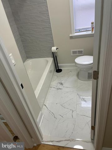 548 N PAXON ST, Philadelphia, PA 19131