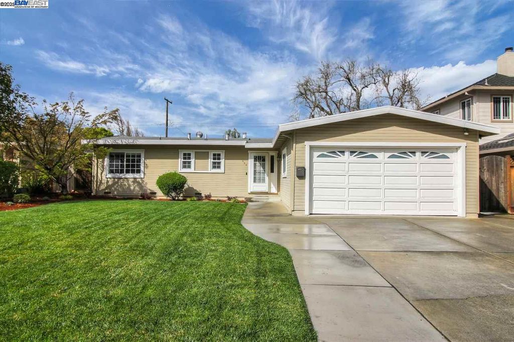 623 Pineview Dr, San Jose, CA 95117