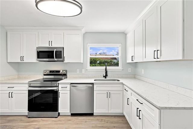 108 Santa Clara DR, Hampton, VA 23666