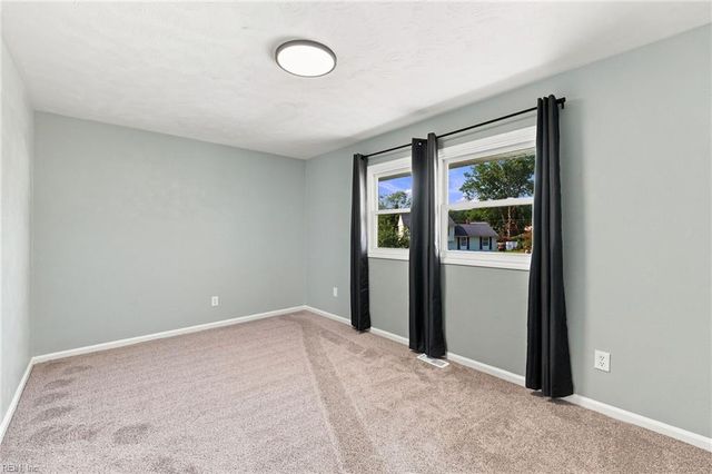 108 Santa Clara DR, Hampton, VA 23666