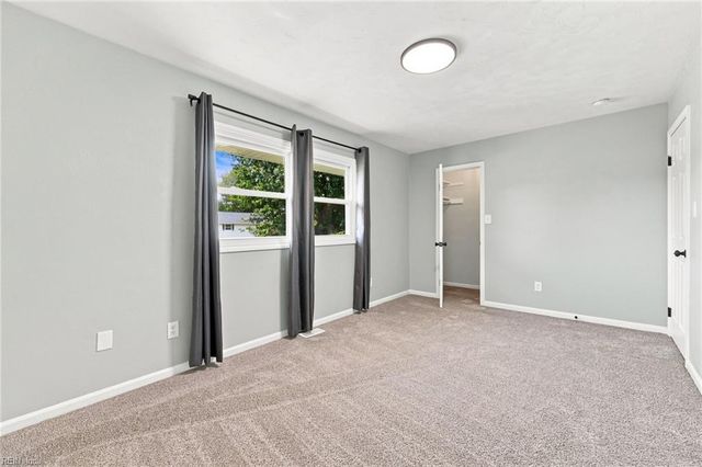108 Santa Clara DR, Hampton, VA 23666