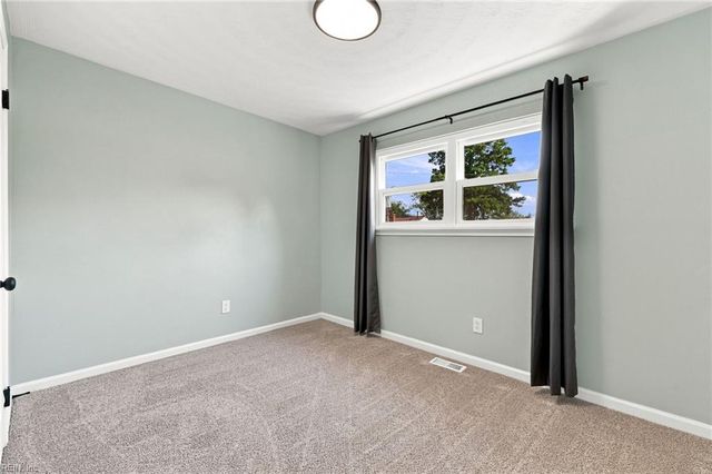 108 Santa Clara DR, Hampton, VA 23666