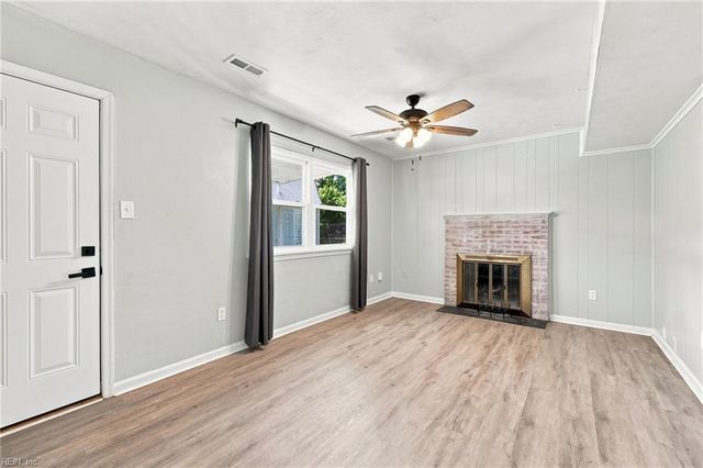 108 Santa Clara DR, Hampton, VA 23666
