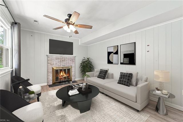 108 Santa Clara DR, Hampton, VA 23666