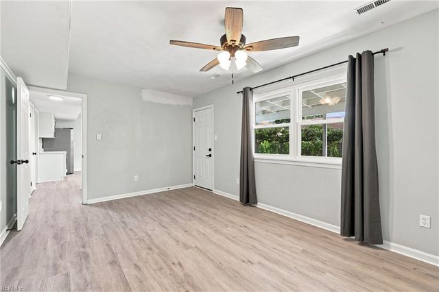 108 Santa Clara DR, Hampton, VA 23666