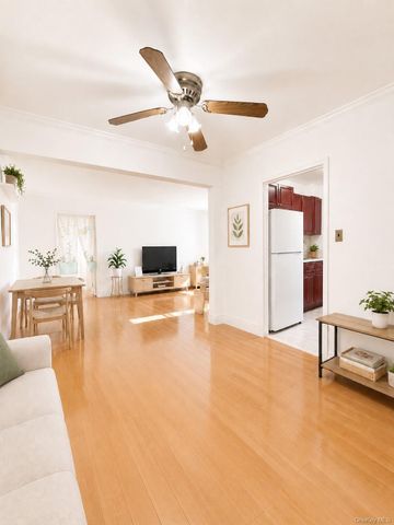 14444 41 Avenue 4S, Flushing, NY 11354
