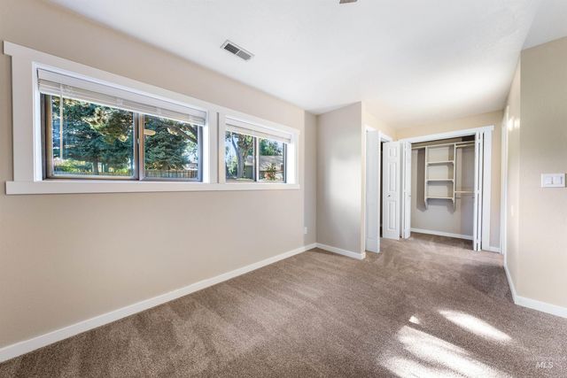 2925 Pascoe Ln, Nampa, ID 83686