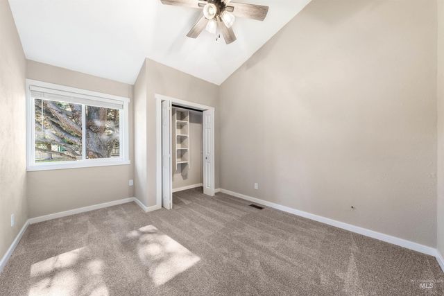 2925 Pascoe Ln, Nampa, ID 83686