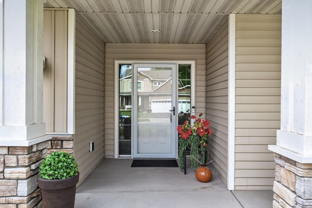 677 Lake Ridge Drive, Woodbury, MN 55129 — photo 5