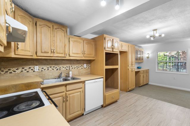 108 Katye Ct, Ashland City, TN 37015