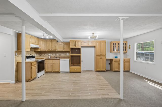 108 Katye Ct, Ashland City, TN 37015