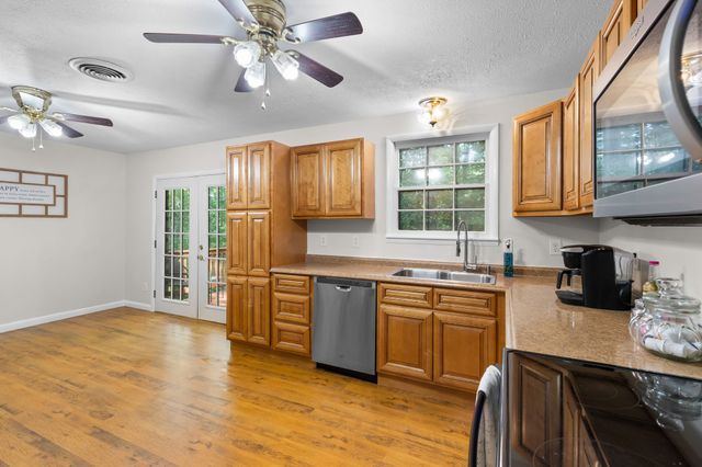 108 Katye Ct, Ashland City, TN 37015