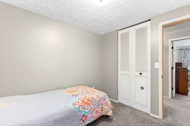 1952 Colleen, North Huntingdon, PA 15642