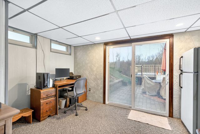 1952 Colleen, North Huntingdon, PA 15642