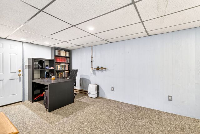 1952 Colleen, North Huntingdon, PA 15642