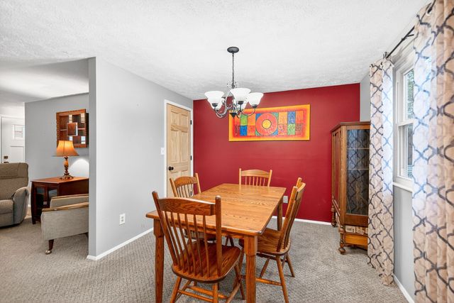 1952 Colleen, North Huntingdon, PA 15642