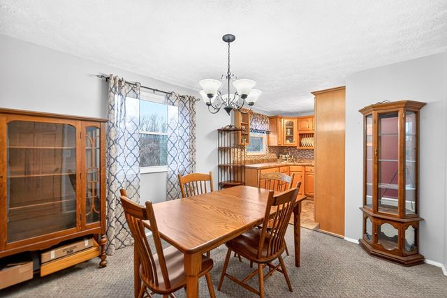 1952 Colleen, North Huntingdon, PA 15642