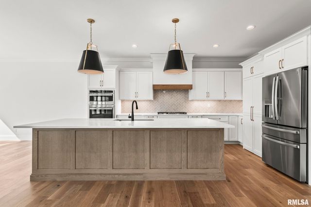 2003 Old Ironbridge, Chatham, IL 62629