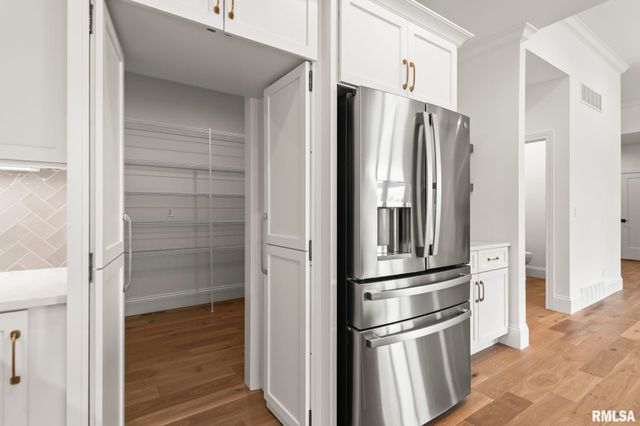 2003 Old Ironbridge, Chatham, IL 62629