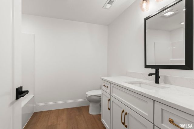 2003 Old Ironbridge, Chatham, IL 62629