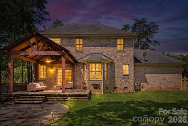 12308 Headquarters Farm Road, Charlotte, NC 28262