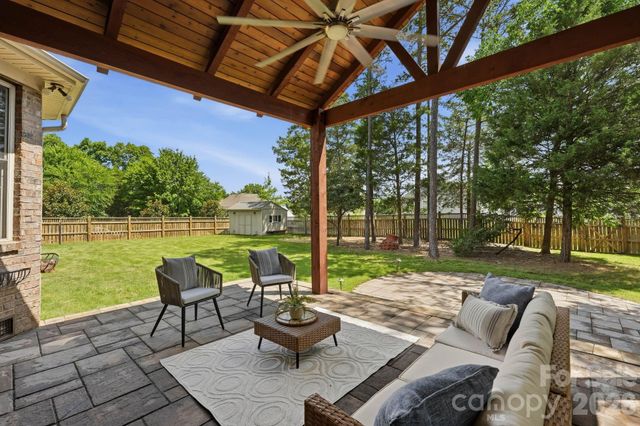 12308 Headquarters Farm Road, Charlotte, NC 28262
