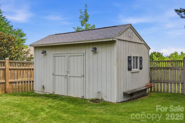 12308 Headquarters Farm Road, Charlotte, NC 28262