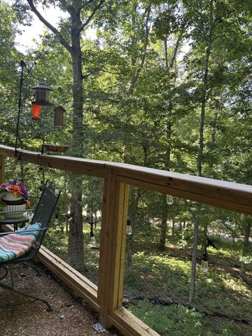 240 Birdsong Ln, Parsons, TN 38363